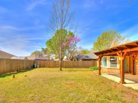 516 Goshawk Dr, Norman, OK 73072 photo 5
