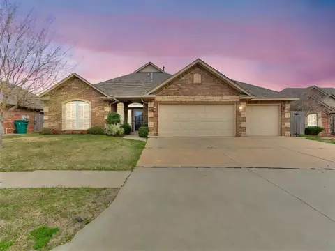 8609 NW 111th St, Oklahoma City, OK 73162