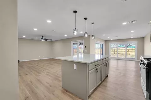 703 Comanche Trl, Altus, OK 73521 photo 14