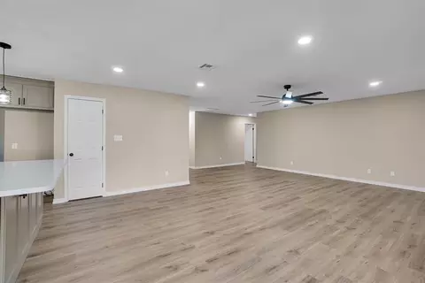 703 Comanche Trl, Altus, OK 73521 photo 12