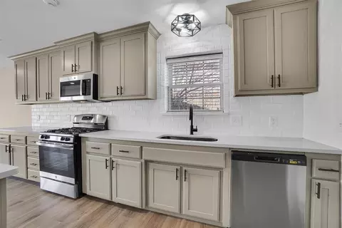 703 Comanche Trl, Altus, OK 73521 photo 17