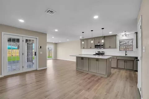 703 Comanche Trl, Altus, OK 73521 photo 5