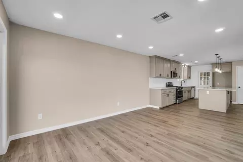 703 Comanche Trl, Altus, OK 73521 photo 8