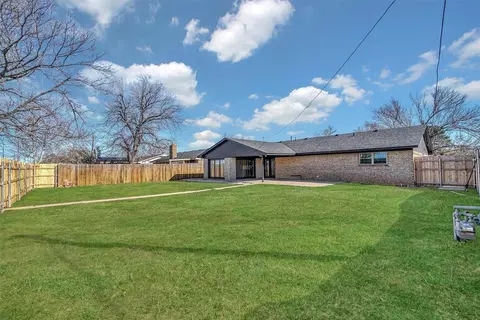 703 Comanche Trl, Altus, OK 73521 photo 36