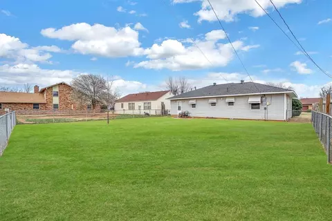 509 Birch St, Altus, OK 73521 photo 28
