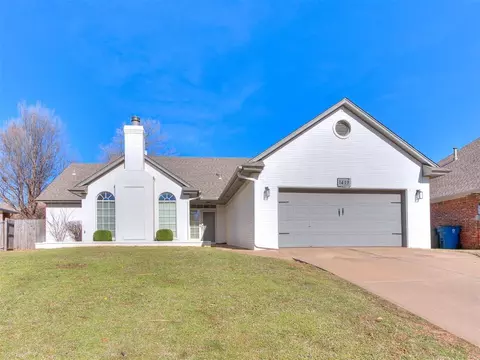 1417 Concord Ln, Edmond, OK 73003