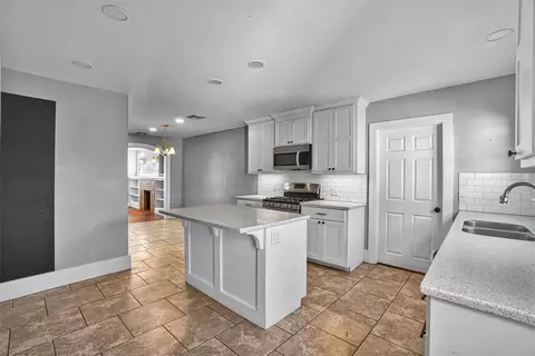 721 E Cypress St, Altus, OK 73521 photo 10