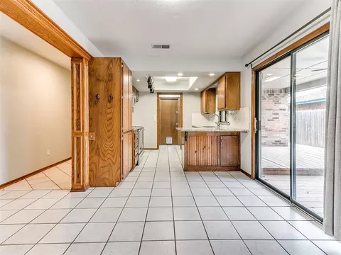 816 Turtle Creek Rd, Moore, OK 73170 photo 13