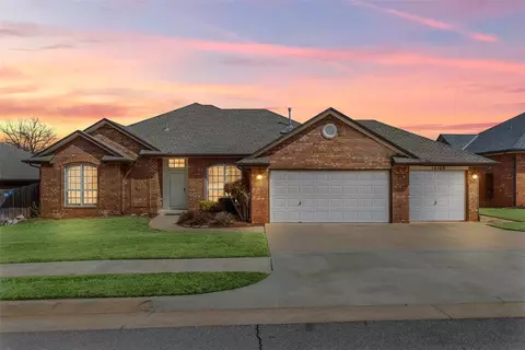 14108 Pecan Hollow Ter, Edmond, OK 73013
