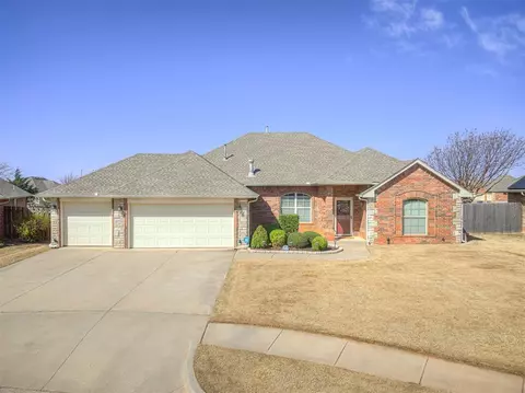 604 Summit Park Ct, Norman, OK 73071