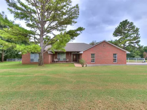 4848 Etowah Rd, Noble, OK 73068