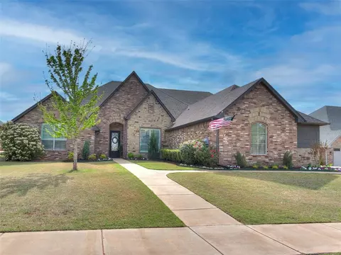 3108 Warwick Pl, Edmond, OK 73013