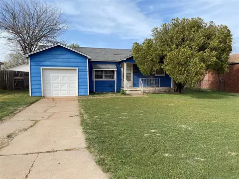 905 Loyadell St, Altus, OK 73521 photo 1