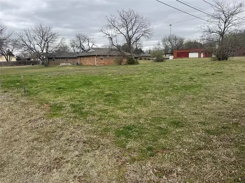 409 S 7th St, Tecumseh, OK 74873