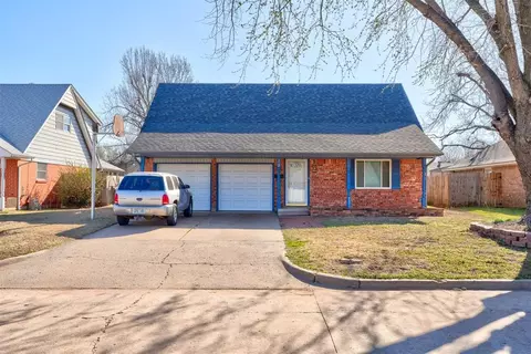 312 Davis Cir, Midwest City, OK 73110