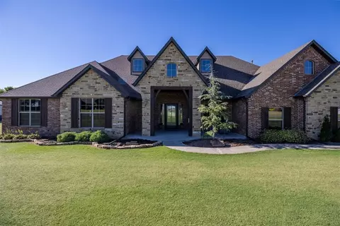 7202 N Shore Dr, Tuttle, OK 73089 photo 4