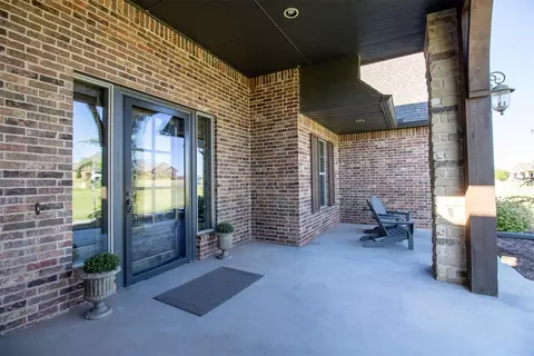 7202 N Shore Dr, Tuttle, OK 73089 photo 6