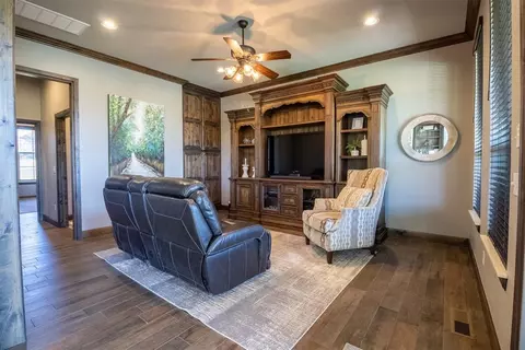 7202 N Shore Dr, Tuttle, OK 73089 photo 23