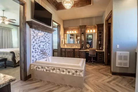 7202 N Shore Dr, Tuttle, OK 73089 photo 38