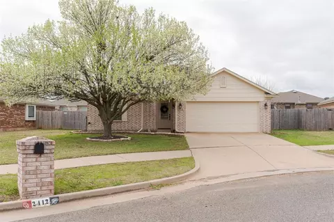 2412 NW 163rd St, Edmond, OK 73013