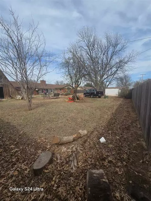 506 E Oklahoma St, Walters, OK 73572 photo 24