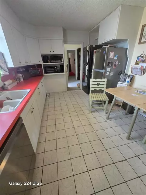 506 E Oklahoma St, Walters, OK 73572 photo 8