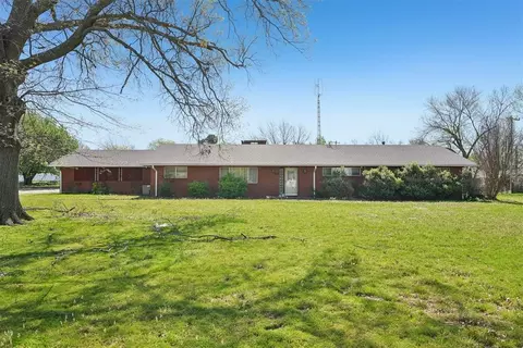 700 S Oliphant St, Holdenville, OK 74848