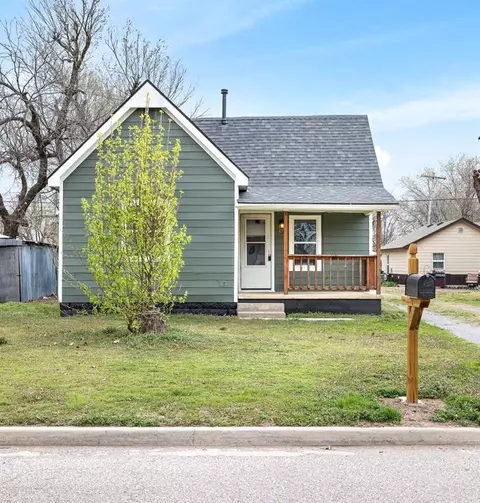 623 S Miles Ave, El Reno, OK 73036
