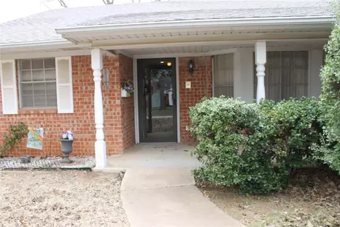 15 Mojave Dr, Shawnee, OK 74801