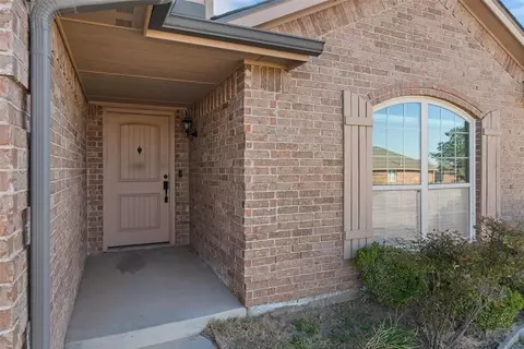 4504 Brooklyn Ave, Moore, OK 73160 photo 2