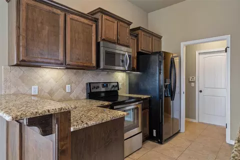 4504 Brooklyn Ave, Moore, OK 73160 photo 9