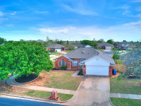 2908 Rockingham Dr, Norman, OK 73071