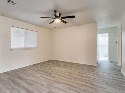 7600 NW 28th St, Bethany, OK 73008 photo 3