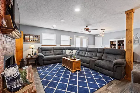 301 N 5th St, Thomas, OK 73669 photo 3