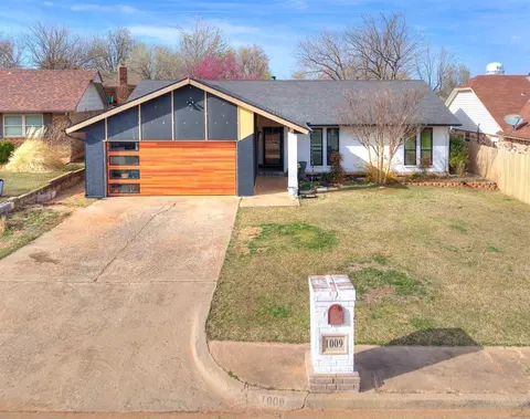 1009 Richmond St, Yukon, OK 73099