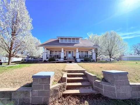 2005 E Cherokee Ave, Enid, OK 73701 photo 1