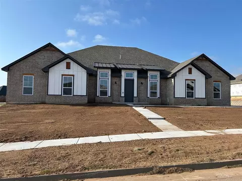 10100 NW 100th St, Yukon, OK 73099