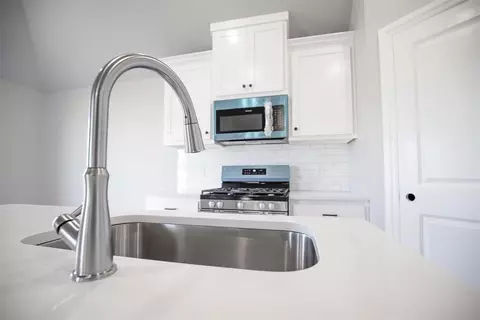 3801 Lynne Ave, Edmond, OK 73012