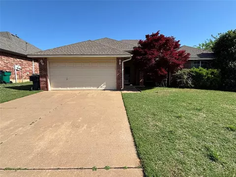 11005 NW 104th Ter, Yukon, OK 73099