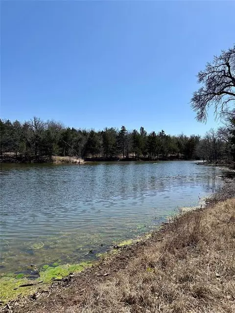 1180 Creekside Trl #12, Guthrie, OK 73044