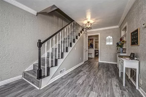 Entry Way - 7609 NW 38th St, Bethany, OK 73008 photo 1 of 1