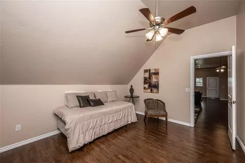 Bedroom - 7609 NW 38th St, Bethany, OK 73008 photo 8 of 8