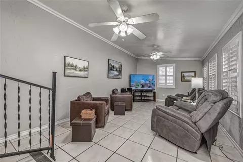 Living - 7609 NW 38th St, Bethany, OK 73008 photo 3 of 8