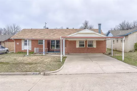 4708 Princess Ln, Del City, OK 73115