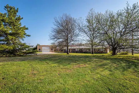 4300 S Cemetery Rd, Yukon, OK 73099
