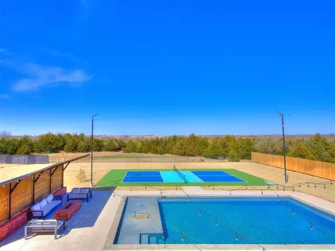 3161 Firefly Dr, Norman, OK 73071 photo 2