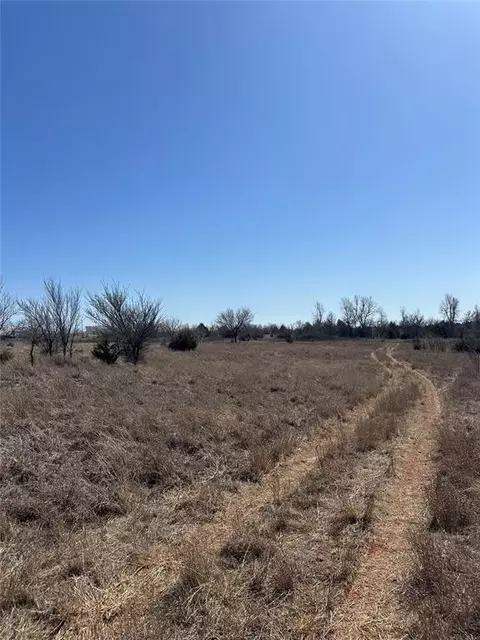 5200 NE Azalea Rd, Piedmont, OK 73078
