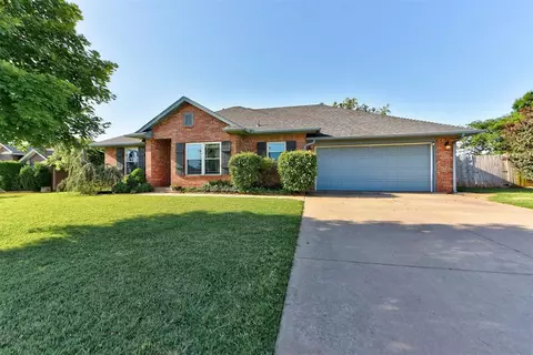 910 NW Taylor Ave, Piedmont, OK 73078