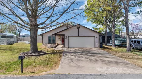 617 SE 6th St, Lexington, OK 73051