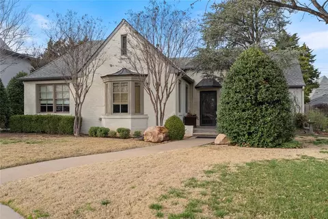 1211 Tedford Way, Nichols Hills, OK 73116